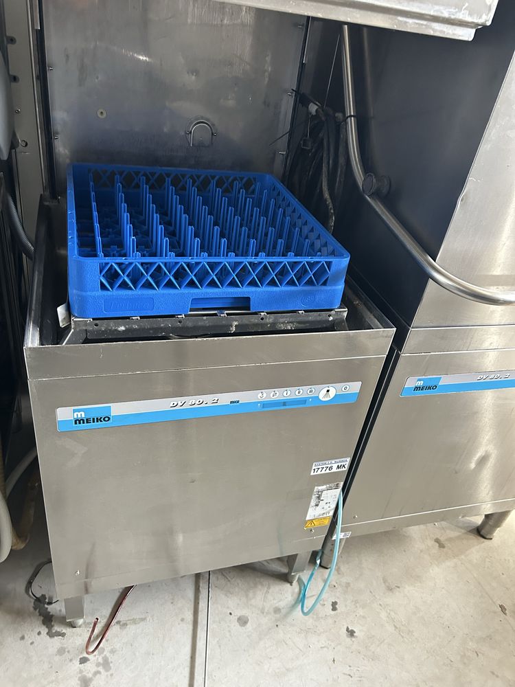 Masina spalat vase cu capota Meiko dv80.2