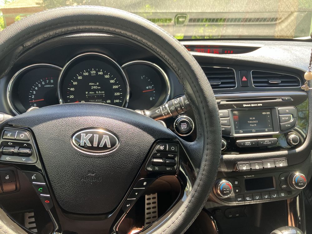 Радио сд оригинално киа сийд / kia ceed