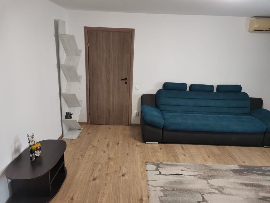 Închiriez apartament 2 camere Brosteni