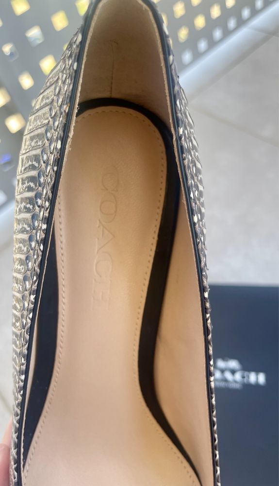 Pantofi COACH -Beadchain Pumps in Snakeskin