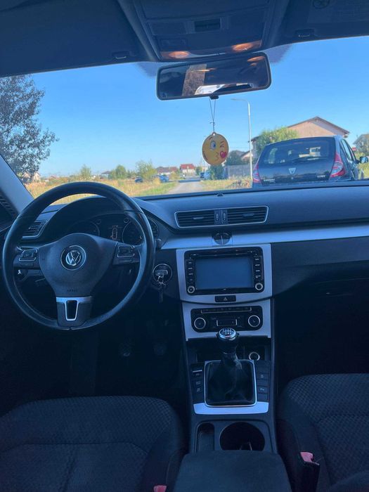 Volkswagen Passat B7 2012 2.0 TDI