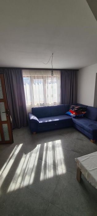 Casa de vanzare cu etaj