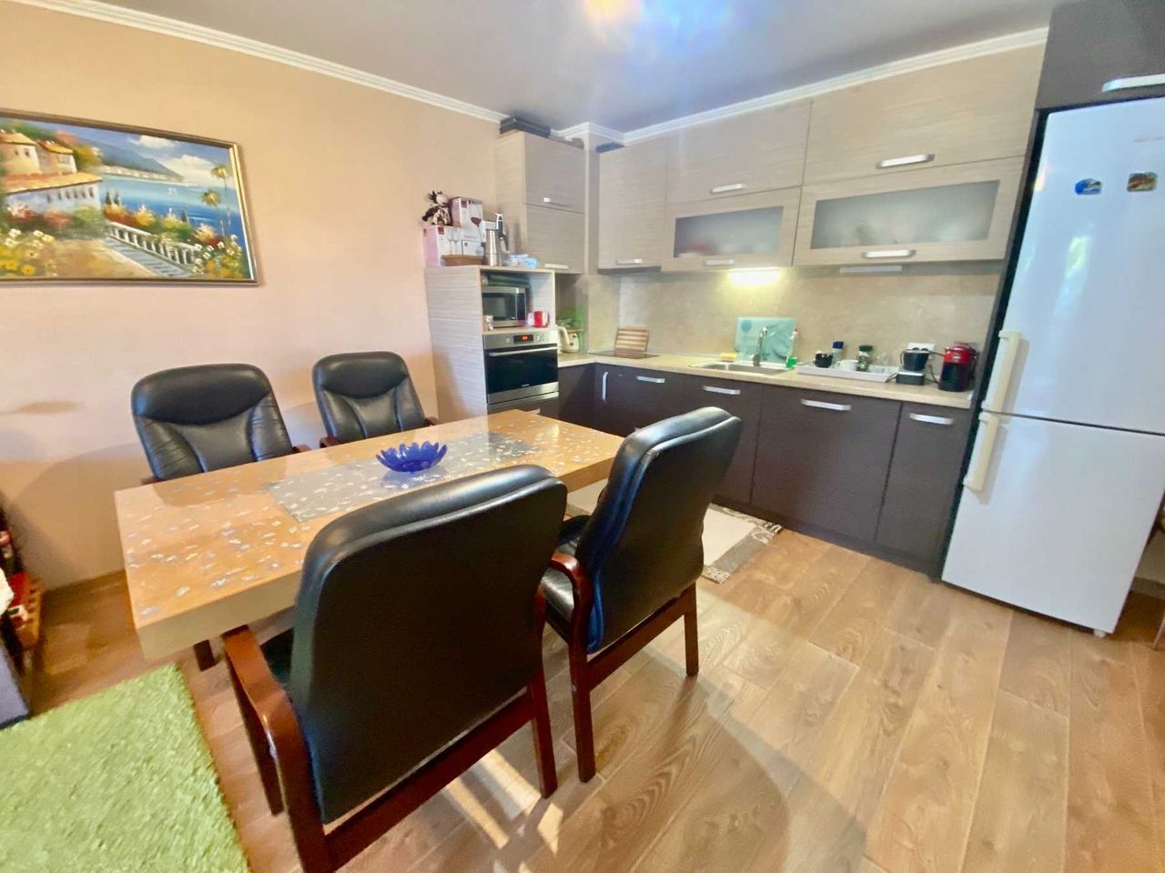 Продава се Тристаен апартамент в Свети Влас - 100 кв.м за 1350 €/кв.м - Снимка #1