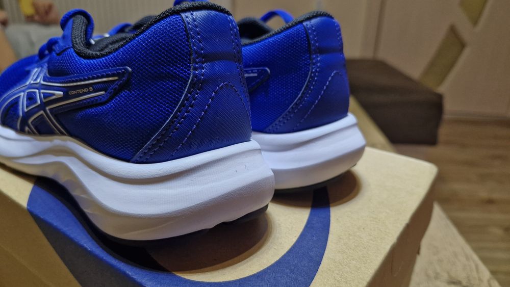 Дамски маратонки Asics