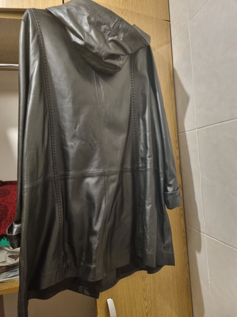 Jachetă piele cu gluga