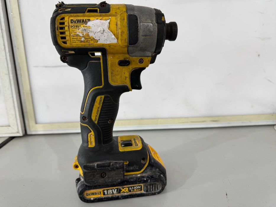 Импактор - Dewalt 18 V Li ion / BL