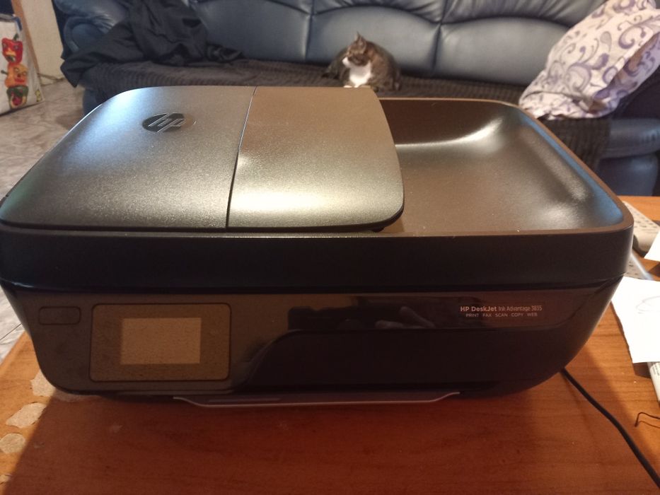 Imprimanta HP Deskjet ink avantaje 3835