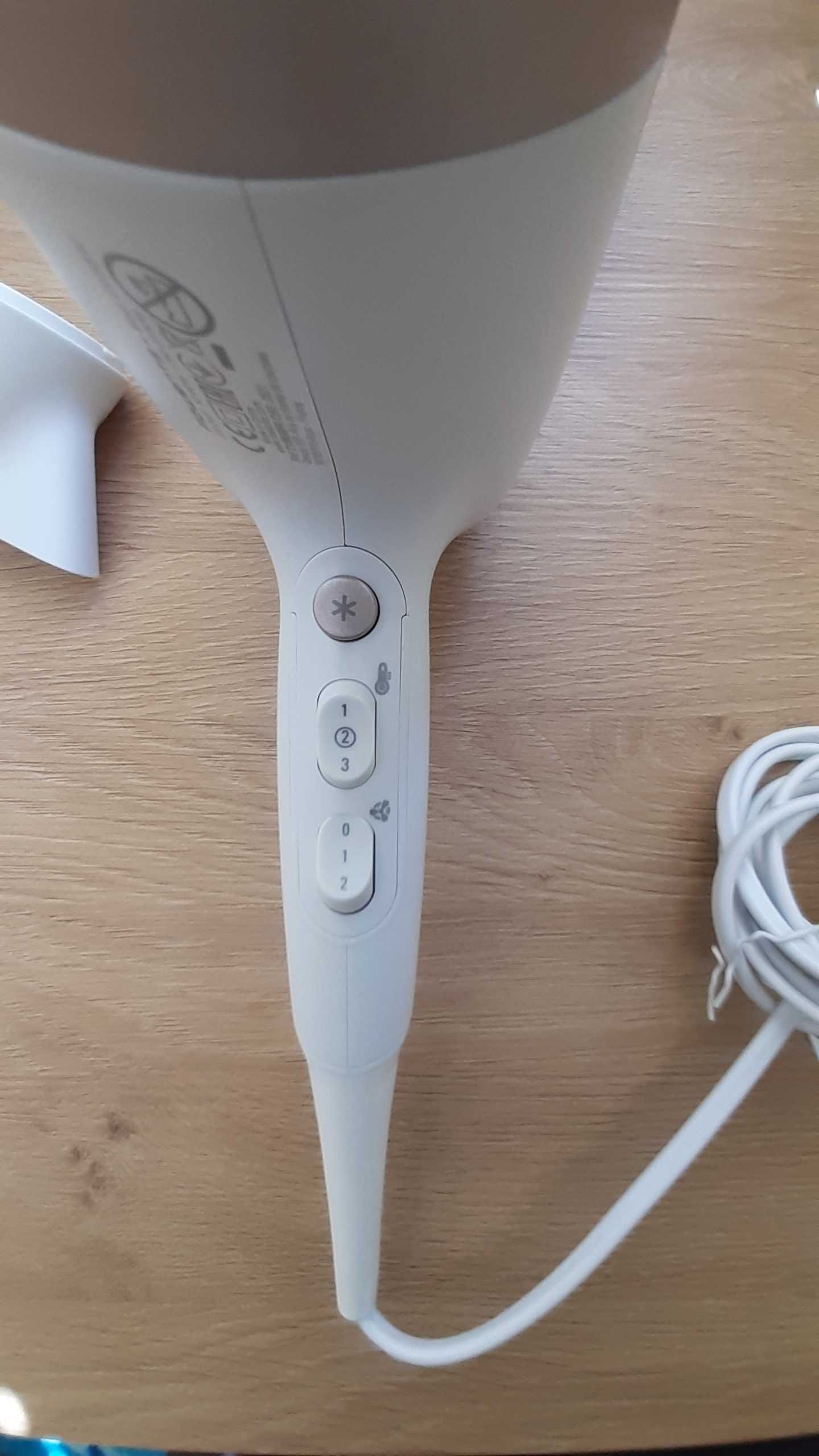 Сешоар ROWENTA Volumizer 1800W/2400