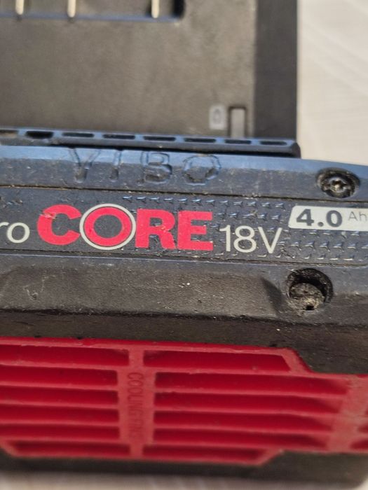 Încărcător și acumulator Bosch procore