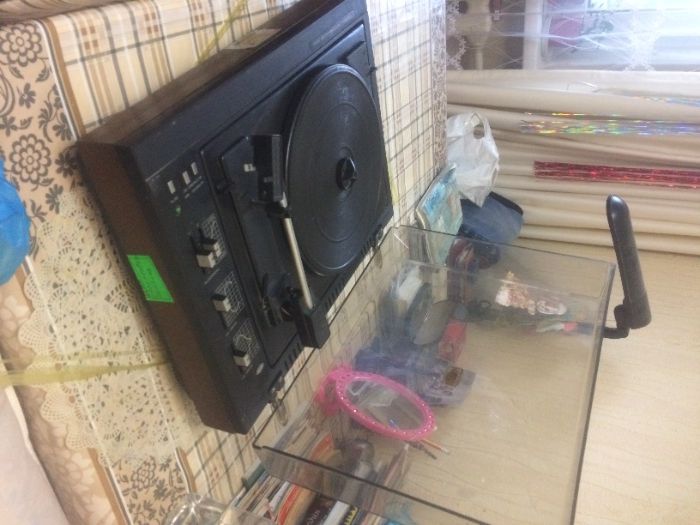 Продам приёмник с двумя колонками