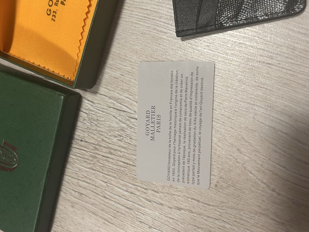 Portofel goyard.