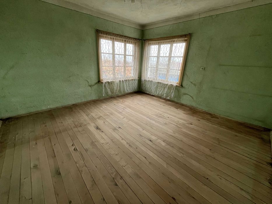 Продава къща в село Скобелево