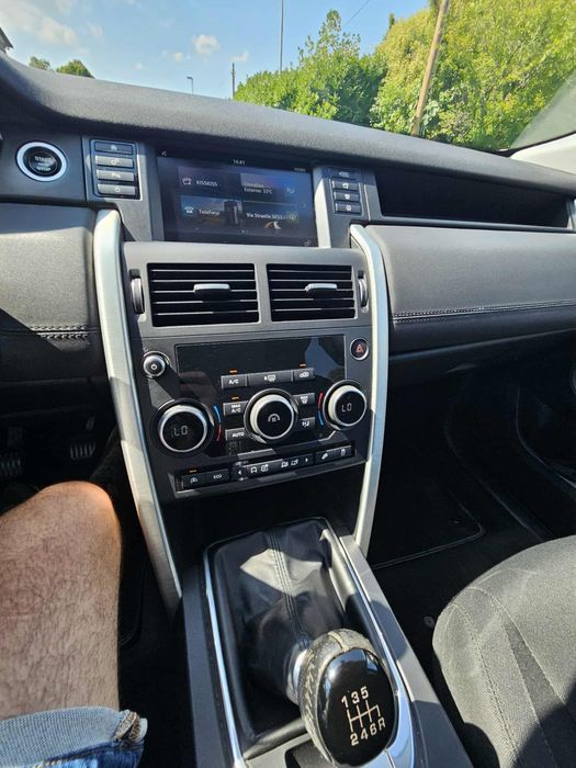 Land Rover Discovery 9,900€