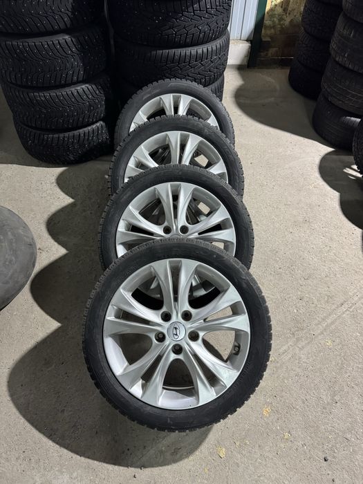 Диски шины в сборе 5x114.3 R17 225/45 Hyundai Kia Toyota