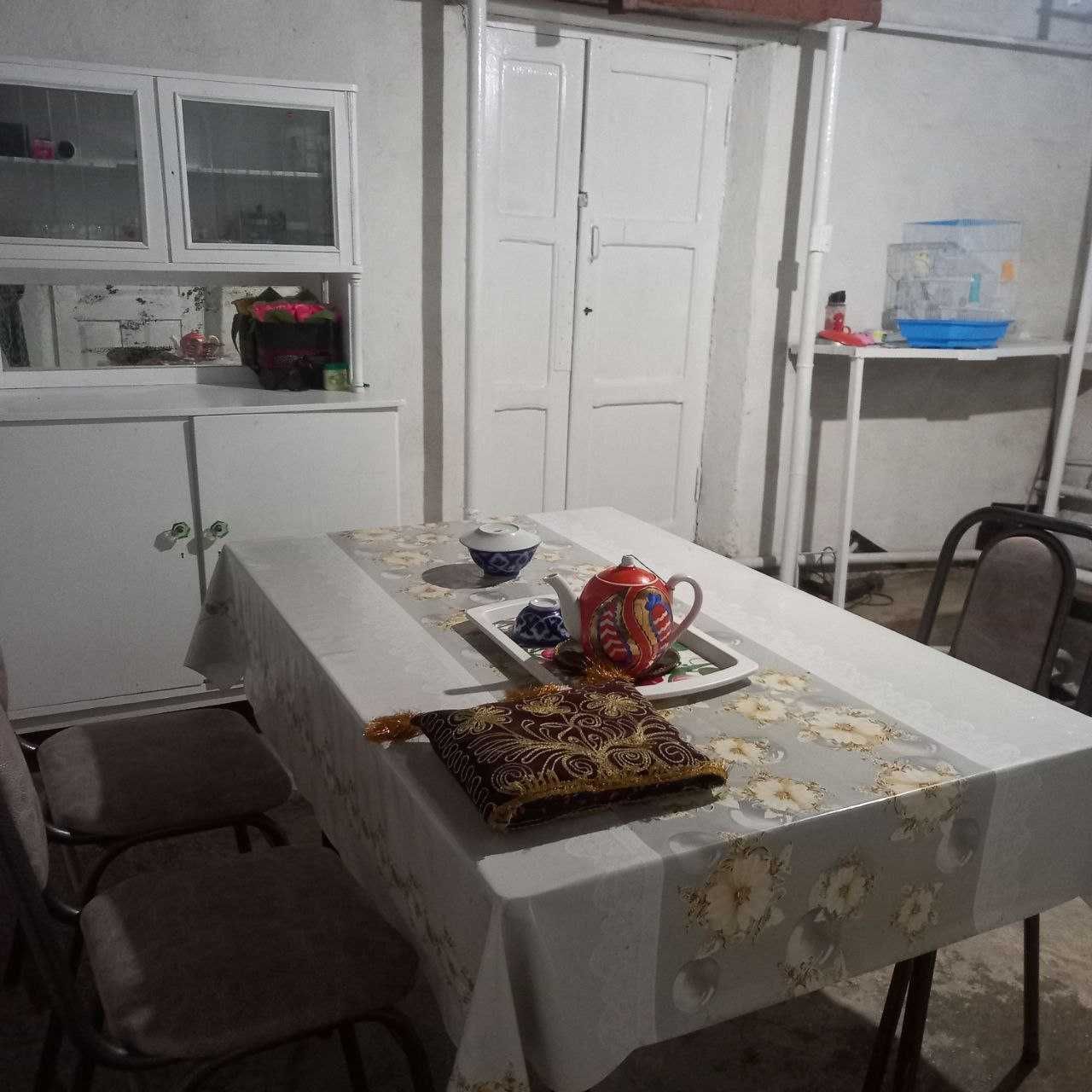 Hovli sotiladi vokzalda дом продам