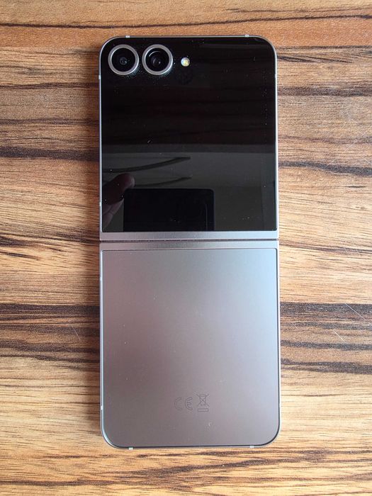 Samsung Galaxy Z Flip 6 512GB в гаранция