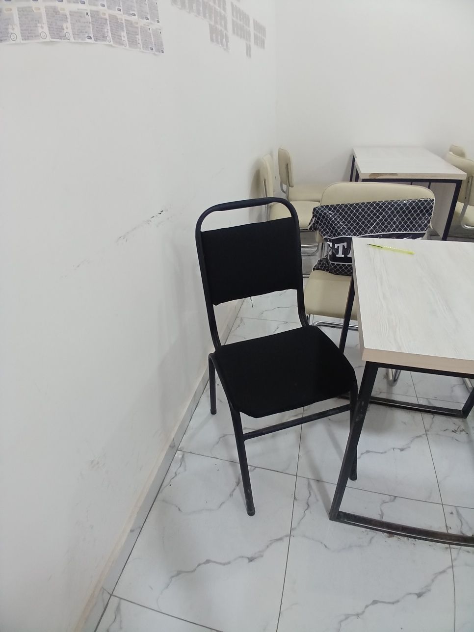 Parta stol stul o'quv markazi uchun