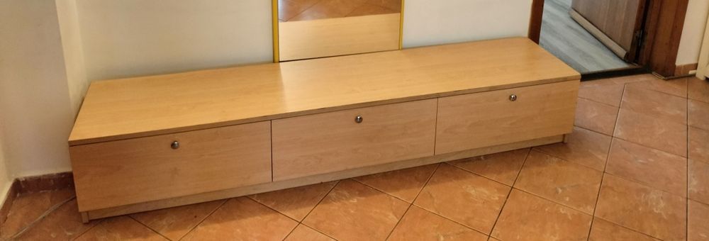 Comode TV cu 3 compartimente cu usi sau simpla deschisa 200x42x35cm