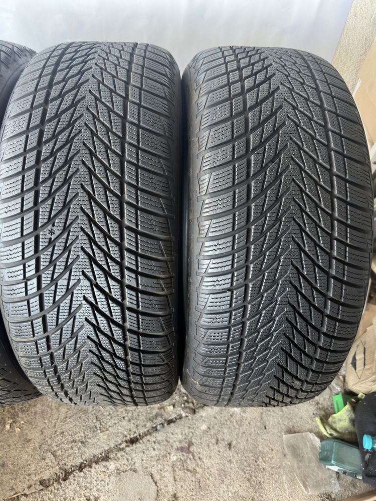 255/45/20 GoodYear dot23