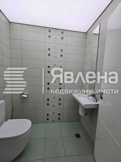 Дава се под наем Многостаен апартамент в Варна, Бриз - 150 кв.м за 1500 € - Снимка #6