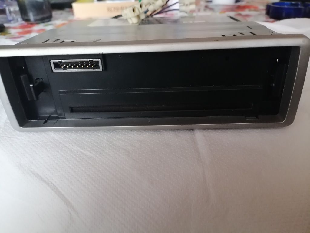 CD receiver   JVC