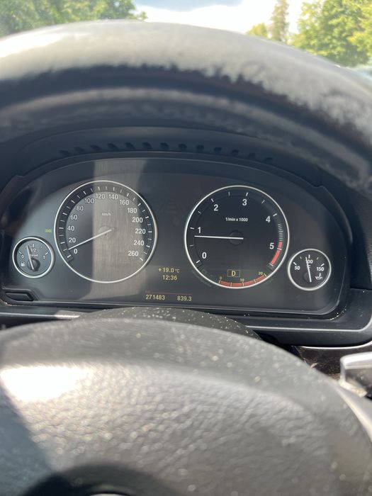Vând Bmw seria 5 F10 pachet M