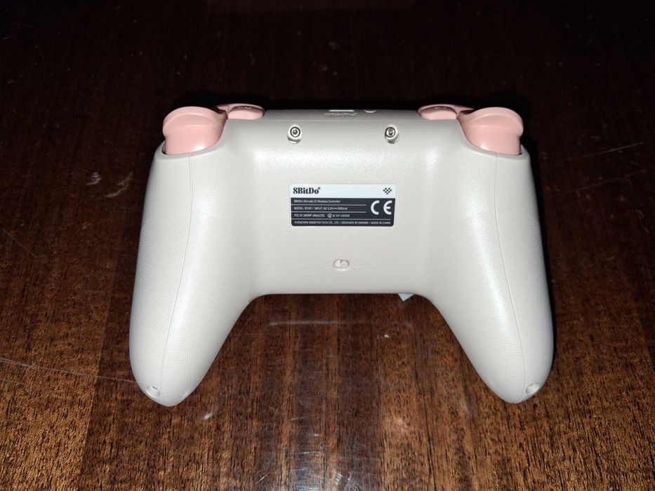 8BitDo Ultimate 2C 2.4G - Безжичен контролер