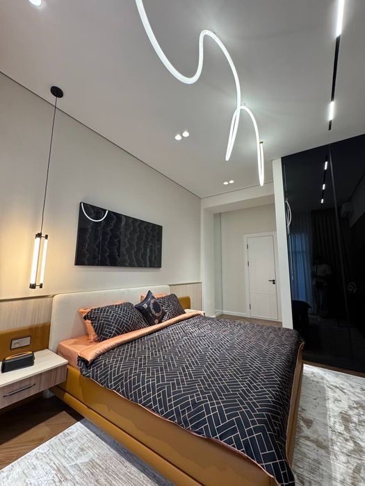 Квартира 4 комнаты,  ЖК Барокко, ор-р: Гидрометцентр, 128 м²