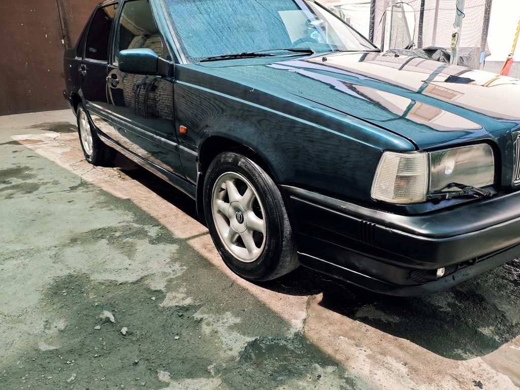 Модел Вольво 850