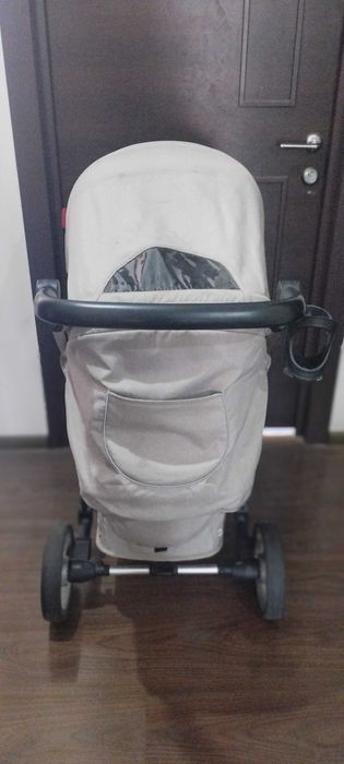 Продам Б/У детскую современную коляску в отличном состоянии