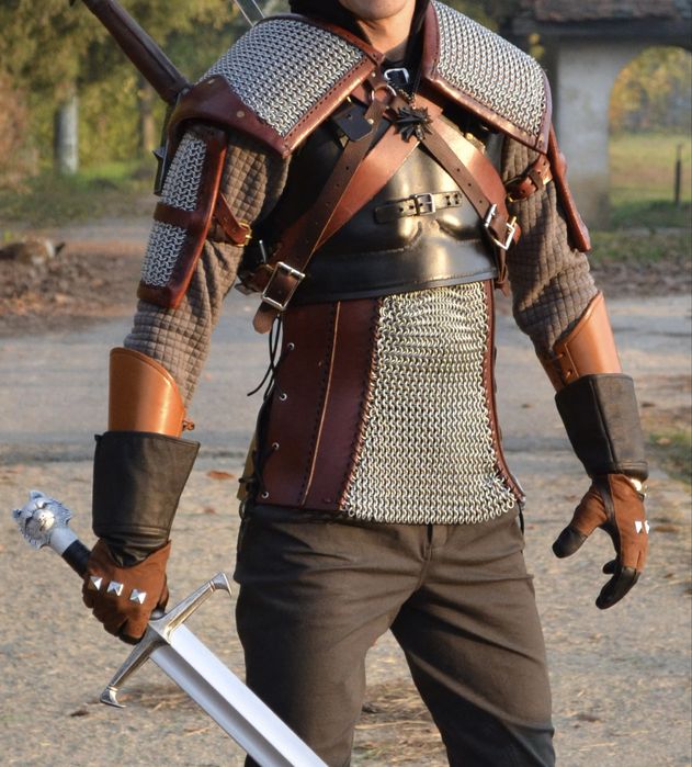 Costum the Witcher din piele si zale