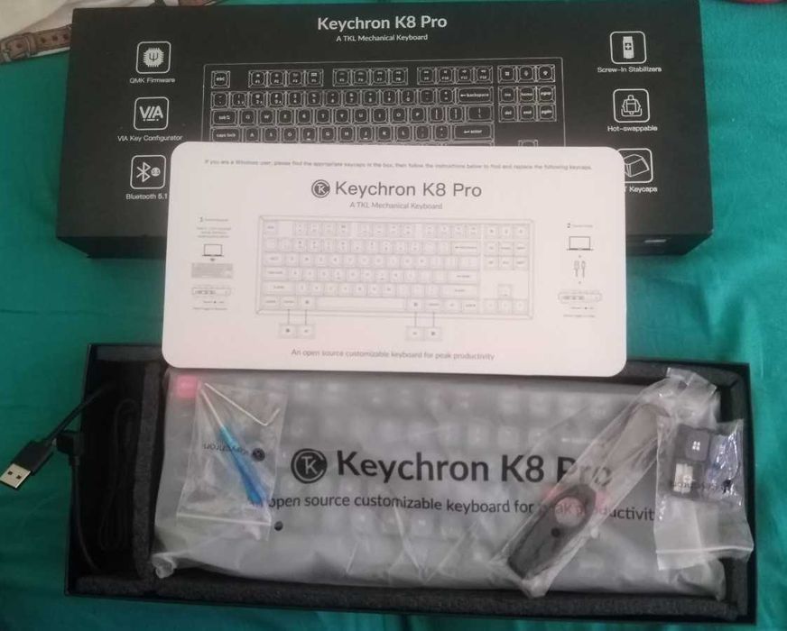 Tastatura mecanica gaming Keychron K8 Pro, usb si bluetooth, noua