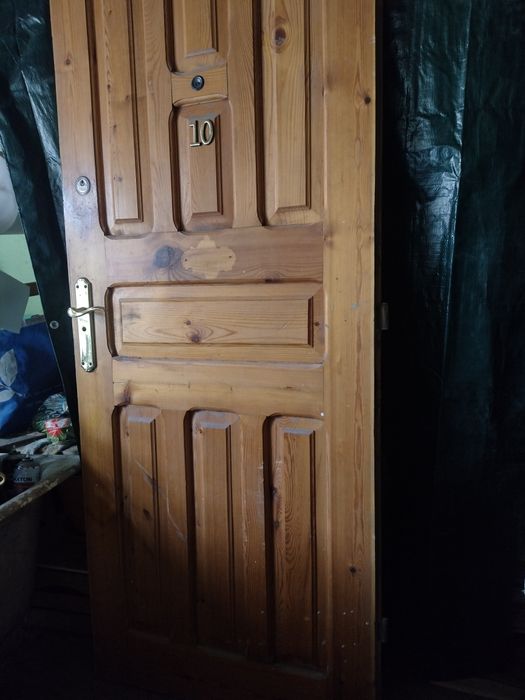 Vand ferestre din lemn