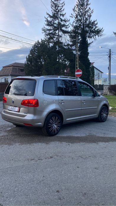 VW Touran 2.0TDI 7 locuri 2014 181004 km