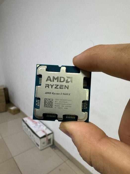 Продам AMD Ryzen 5 9600x OEM