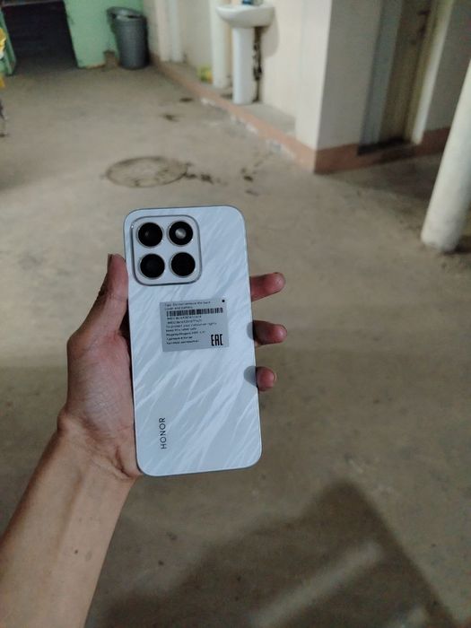 Honor 8C  Yangi telefon