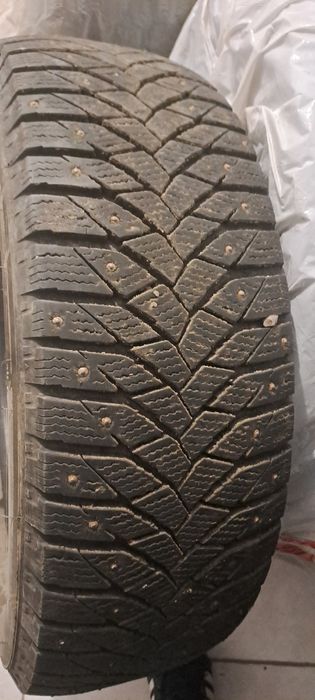 Продам зимнюю резину