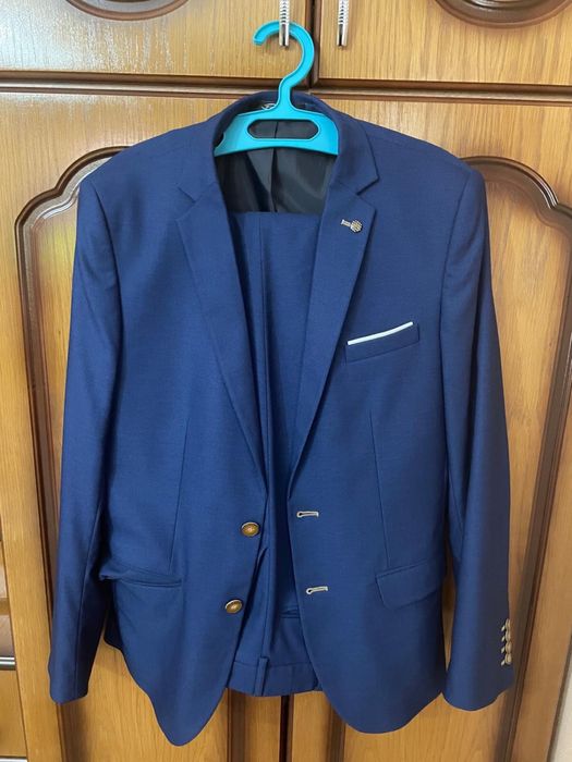 Costum barbati marimea 50