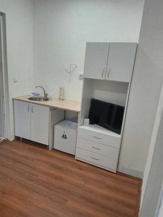 Дава се под наем Тристаен апартамент в София, Белите брези - 90 кв.м за 612 € - Снимка #2