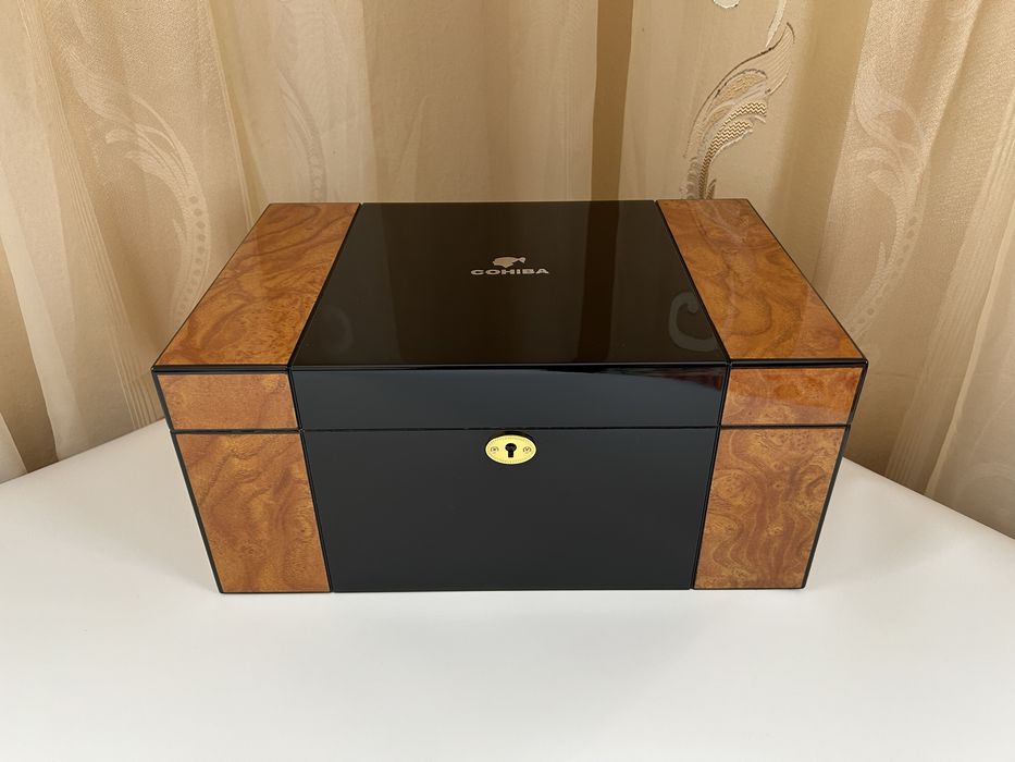 Луксозна кутия-хумидор Cohiba за до 100 пури