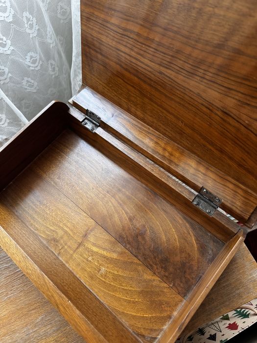 Cutie bijuterii din lemn in forma de carte