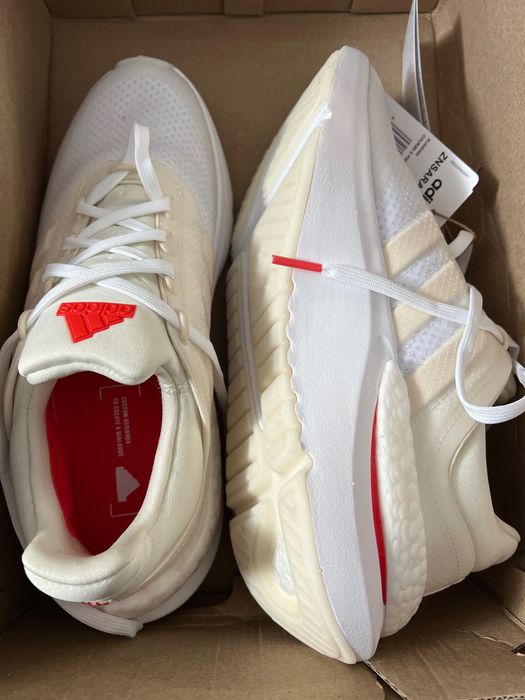Маратонки ADIDAS