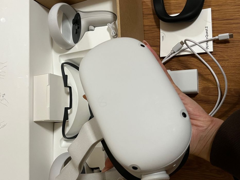 VR очила Meta Quest 2