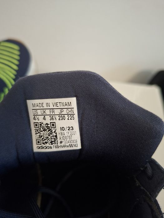 Vand Adidas Swift Run 23