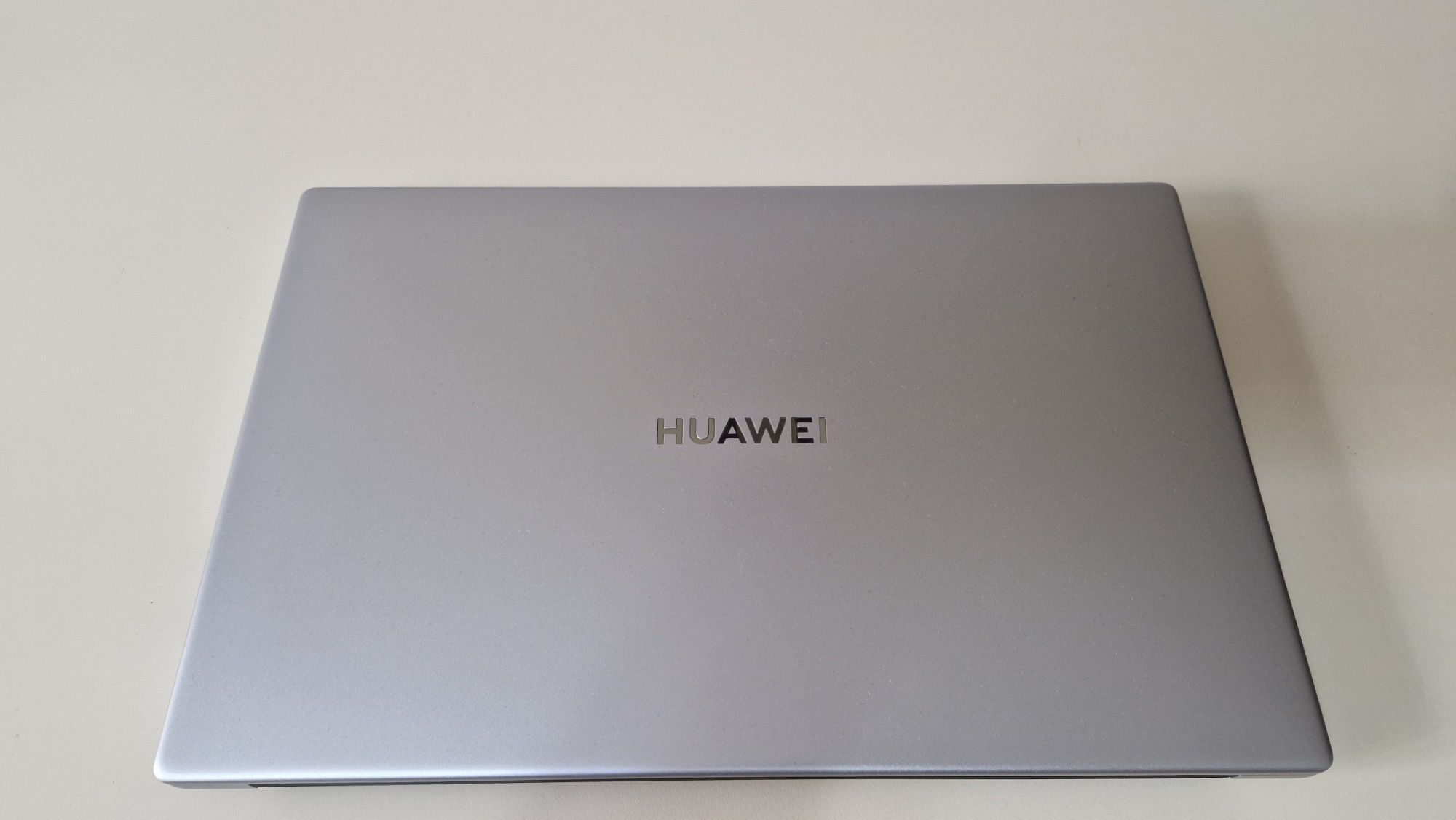 Laptop Huawei D15 2022 i3 Gen.10 ca nou