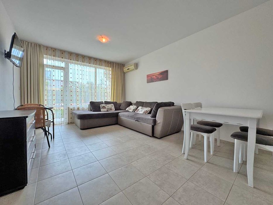 Продава се Двустаен апартамент в к.к. Слънчев бряг - 66 кв.м за 1114 €/кв.м - Снимка #1