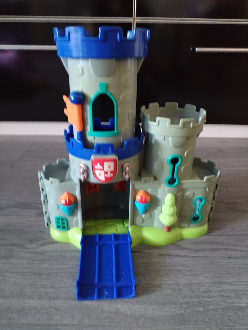 Castel ELC din plastic