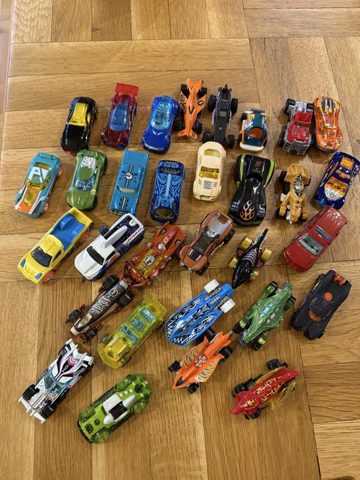 Hot wheels колички