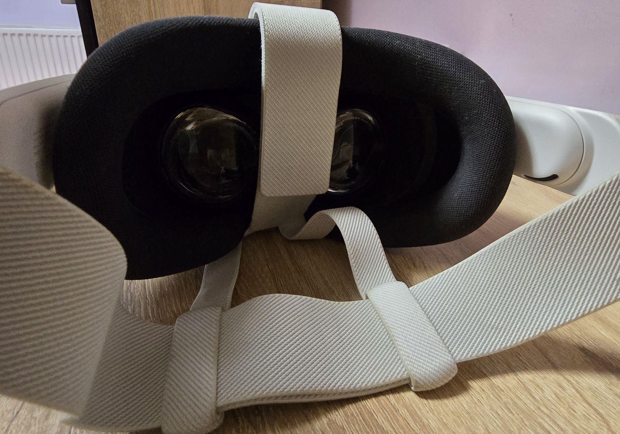 Vând MetaQuest 3s