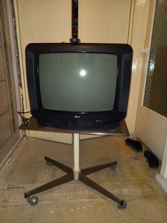 LG 23 system televizor
